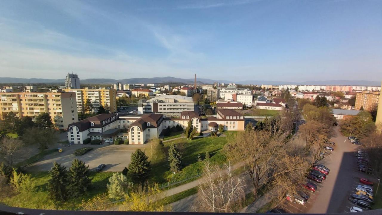 Útulný apartmán blízko centra Michalovce Exteriér fotografie
